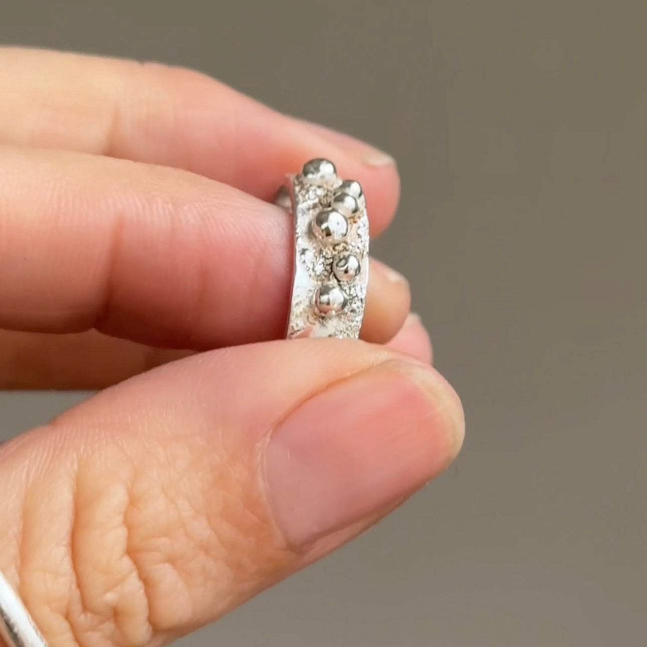 Anillo Aura